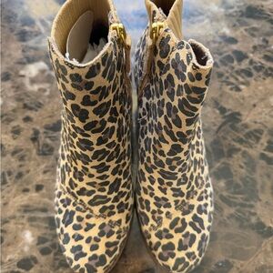 Toms Leopard Print Ankle Boots in Tan and Black